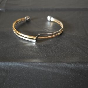 Elegant Gold and Silver Women's Bracelet